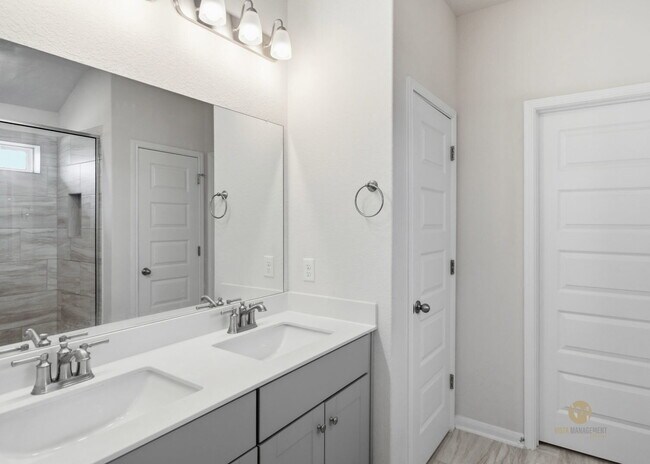 Building Photo - Modern 2023-Built Home | Community Pool, EV Charging & Appliances Included!