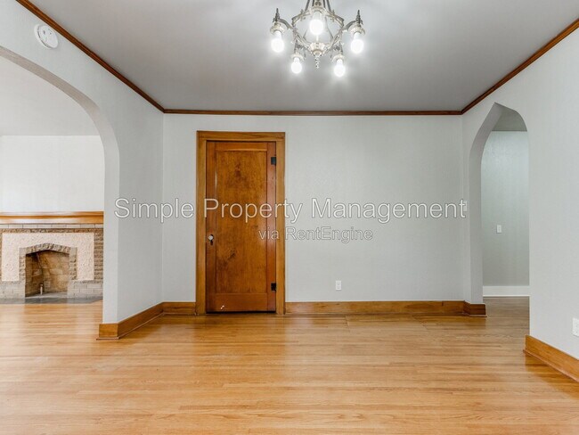Building Photo - 2407 NW 12th St