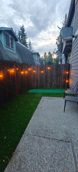 Building Photo - 20736 76th Ave W