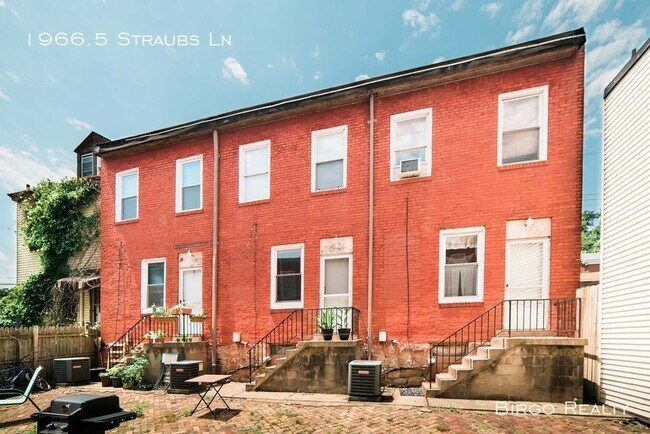 Building Photo - 1966.5 Straubs Ln
