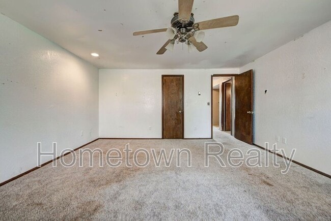 Building Photo - 7301 Edenborough Dr