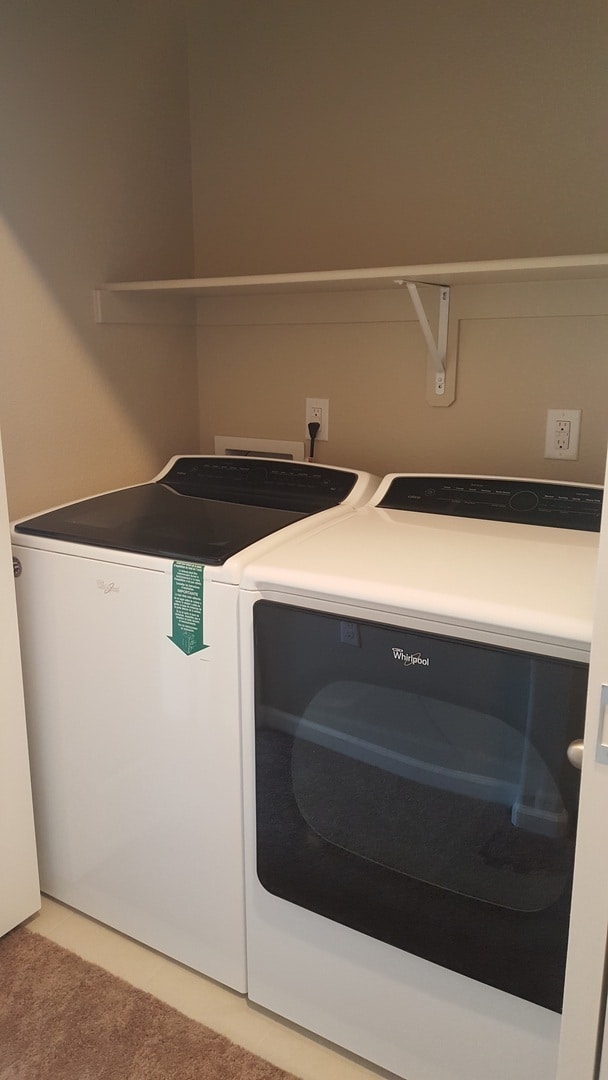 Building Photo - Brand New Town Home,Next to River, Oxbow park