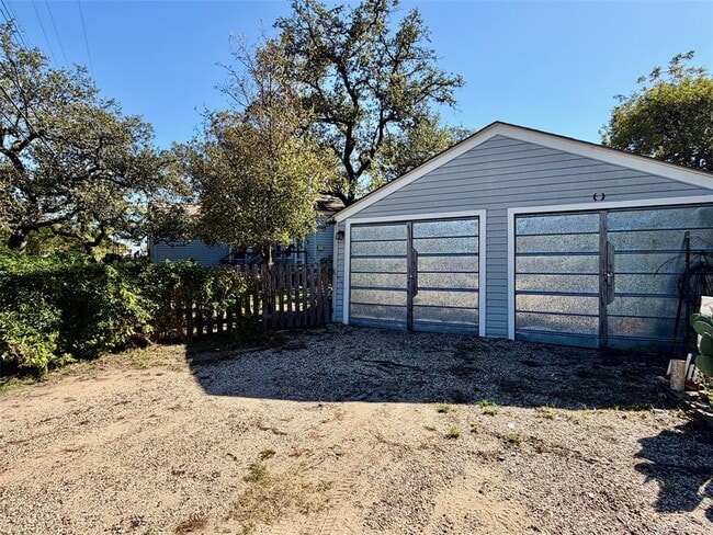 Building Photo - 4812 Ramsey Ave