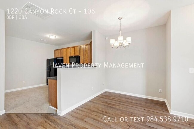 Building Photo - 1220 Canyon Rock Court