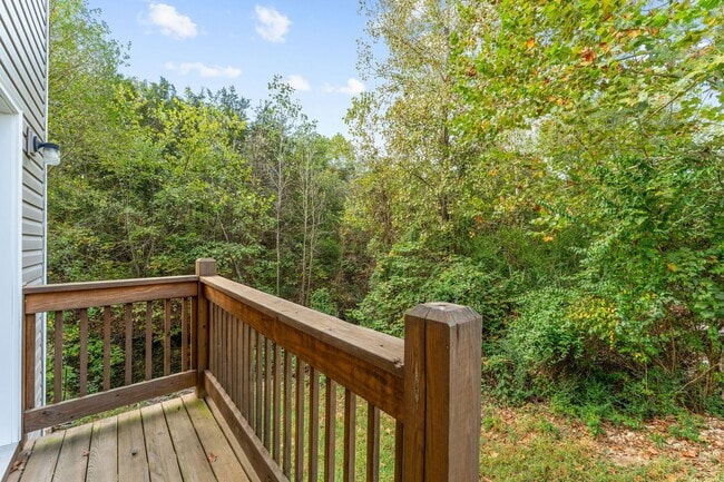 Building Photo - Modern 3-Bedroom Home Near Branson Landing...