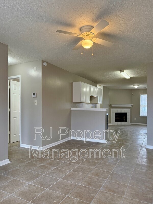Building Photo - 4297 Kings Valley Cove E