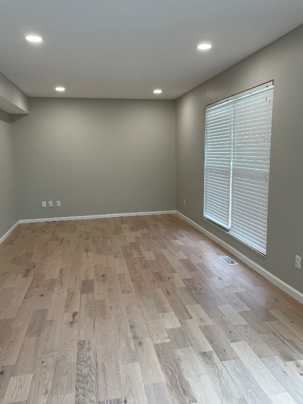 Building Photo - 1229 Crossbrook Blvd