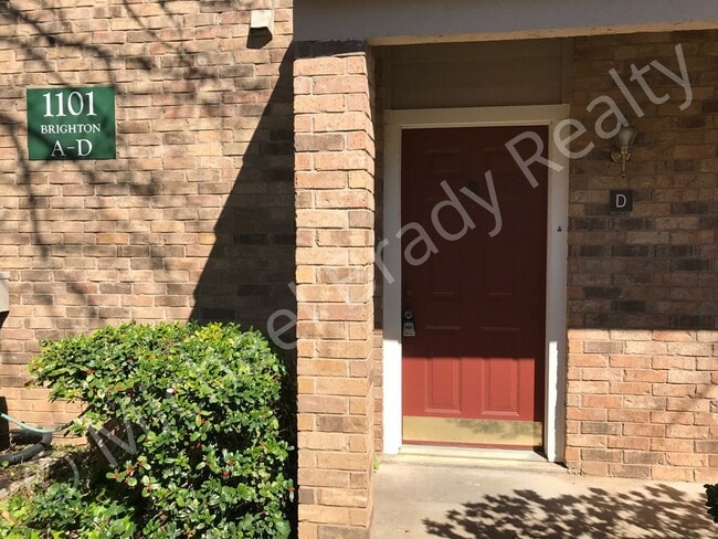 Building Photo - Move in Special! One Bedroom Condo! $99 De...