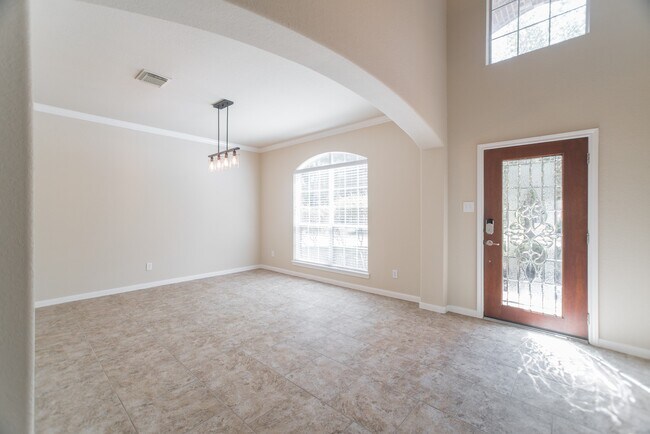 Building Photo - 139 S Rocky Point Cir
