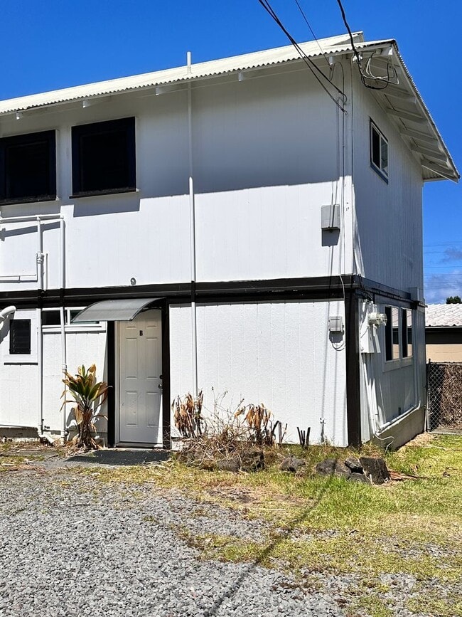 Building Photo - Charming Island Retreat – Available Now