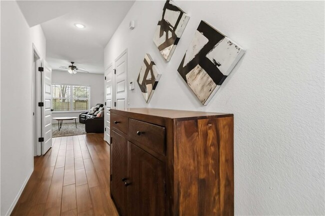 Building Photo - 1299 N Sicily Ln