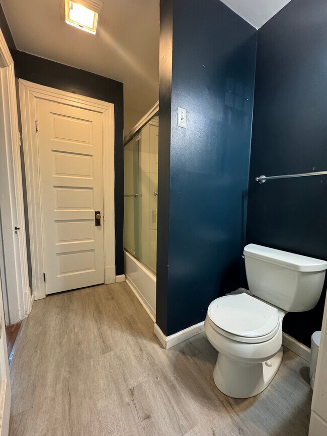 Building Photo - 711 Wilmington Ave