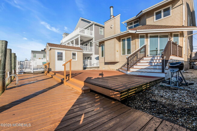 Building Photo - 475 Long Ave