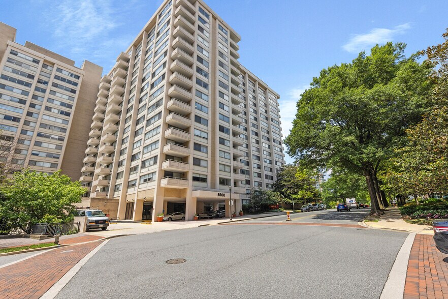 Building Photo - 5500 Friendship Blvd