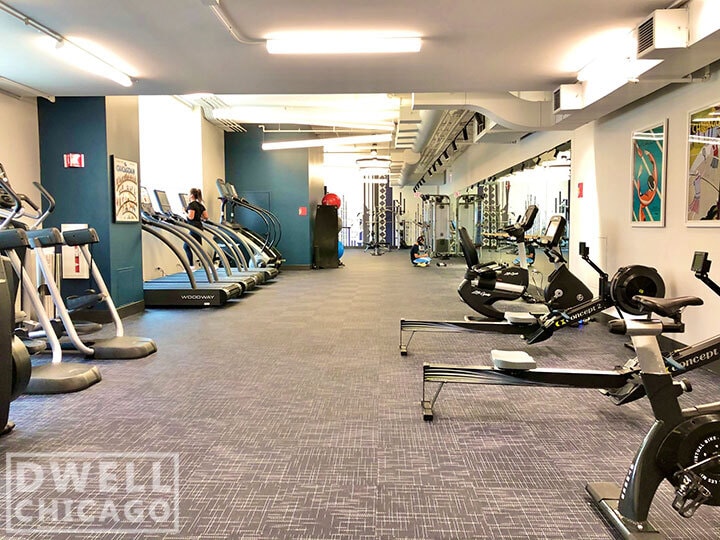 Building Photo - 720 S Clark St