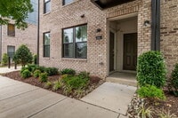 Building Photo - Expansive 3-Bedroom Condo featuring 2.5 Bathrooms and 2,345 Sq. Ft. of Comfort in Richmond!