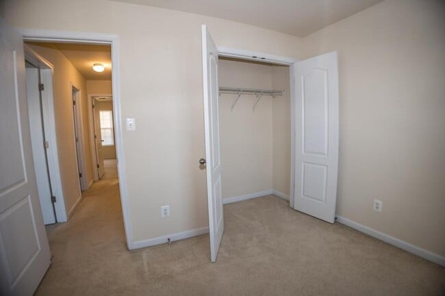 Building Photo - 4121 Trabert Ct