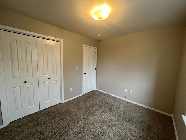 Building Photo - 4 Bedroom 2 Bath Home in Northwest Boise available soon!