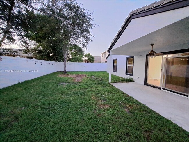 Building Photo - 1642 NW 143rd Way
