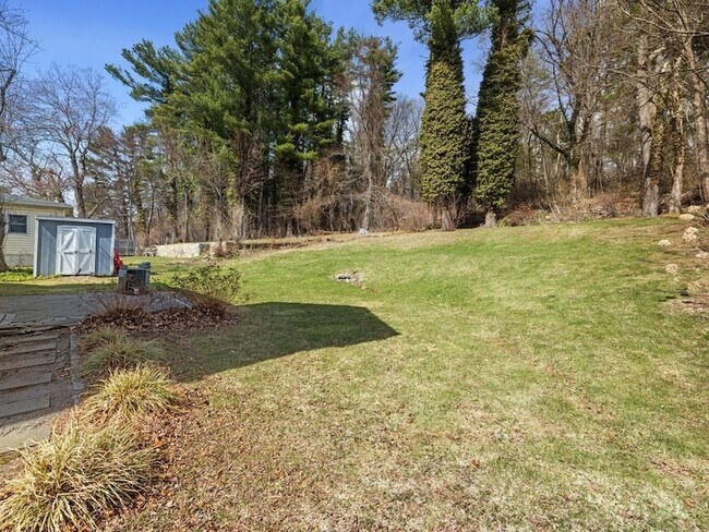 Building Photo - 165 Hartford St