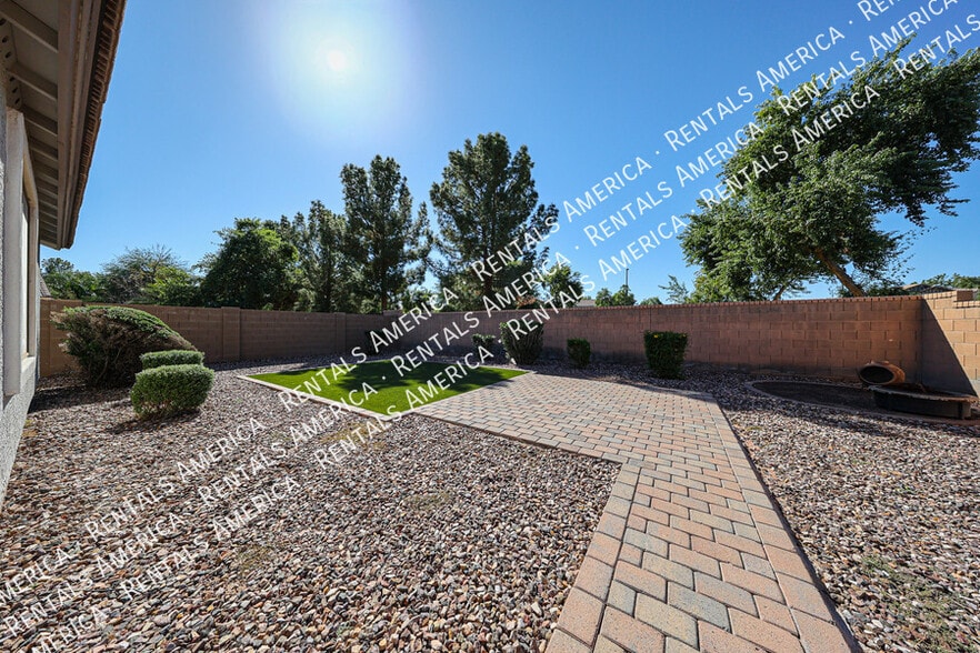 Building Photo - 3955 E Blue Sage Ct