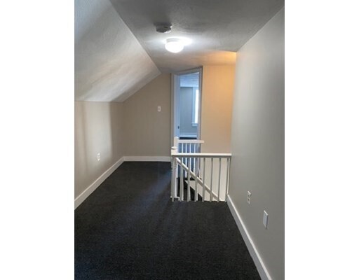 Building Photo - 44 Bridge St