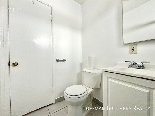 Building Photo - 131 Normandie Ave