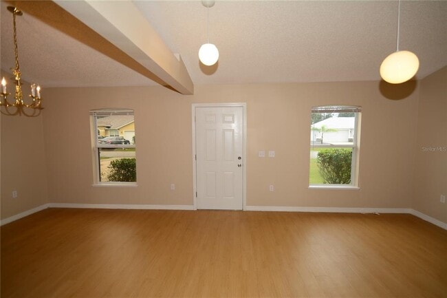 Building Photo - 5 Kathleen Trail