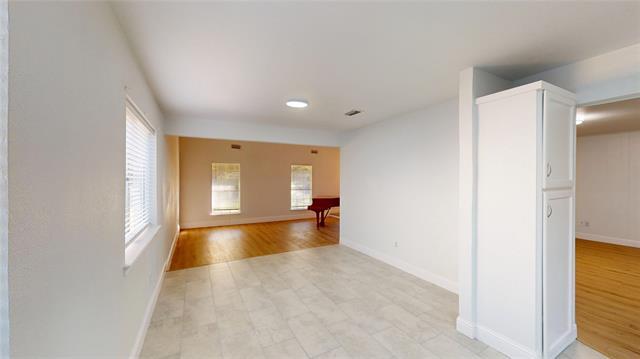 Building Photo - 17 Green View Cir