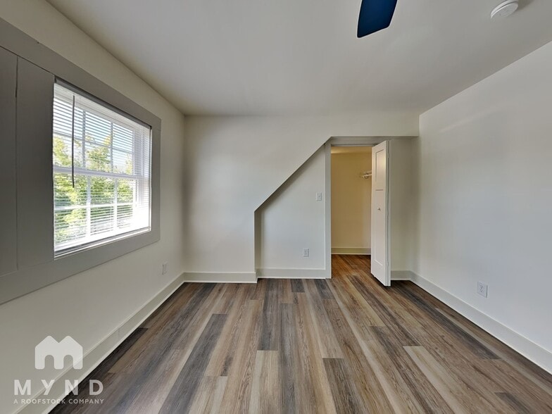 Building Photo - 1724 Woodlawn Ave