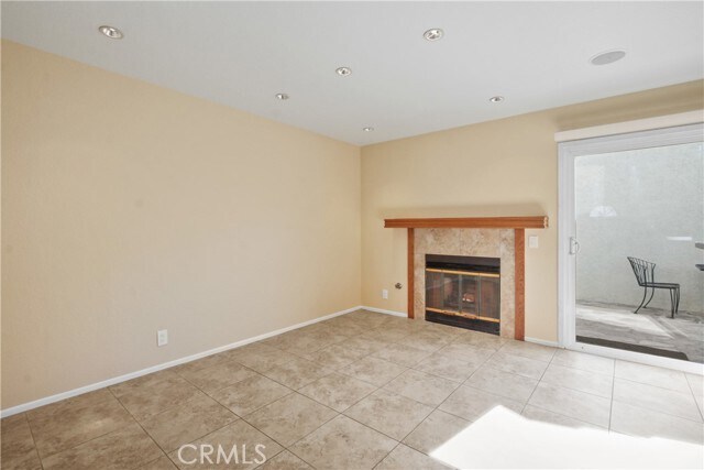 Building Photo - 382 Fallingstar
