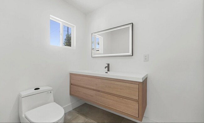 Building Photo - 7827 Hesperia Ave
