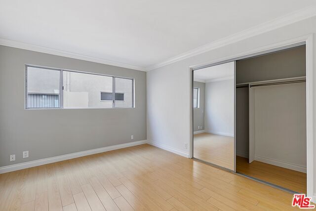 Building Photo - 11945 Darlington Ave