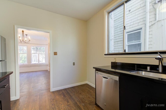 Building Photo - 2989 Jackson St