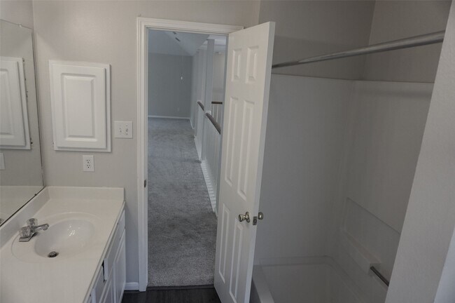 Building Photo - 6628 Sharpstown Green Cir