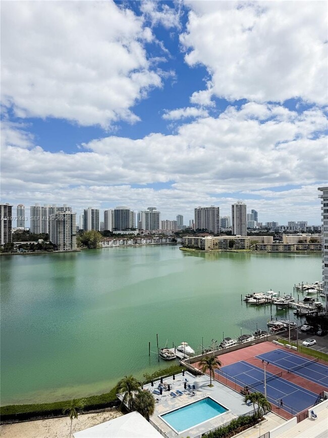 Building Photo - 2780 NE 183rd St