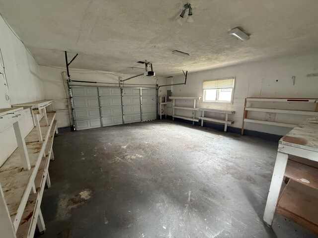 Building Photo - 455 Ridge Dr