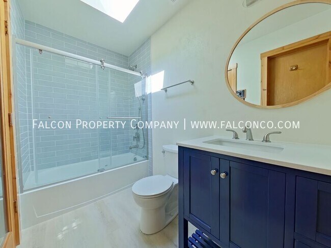 Building Photo - 122 Dolomite Dr