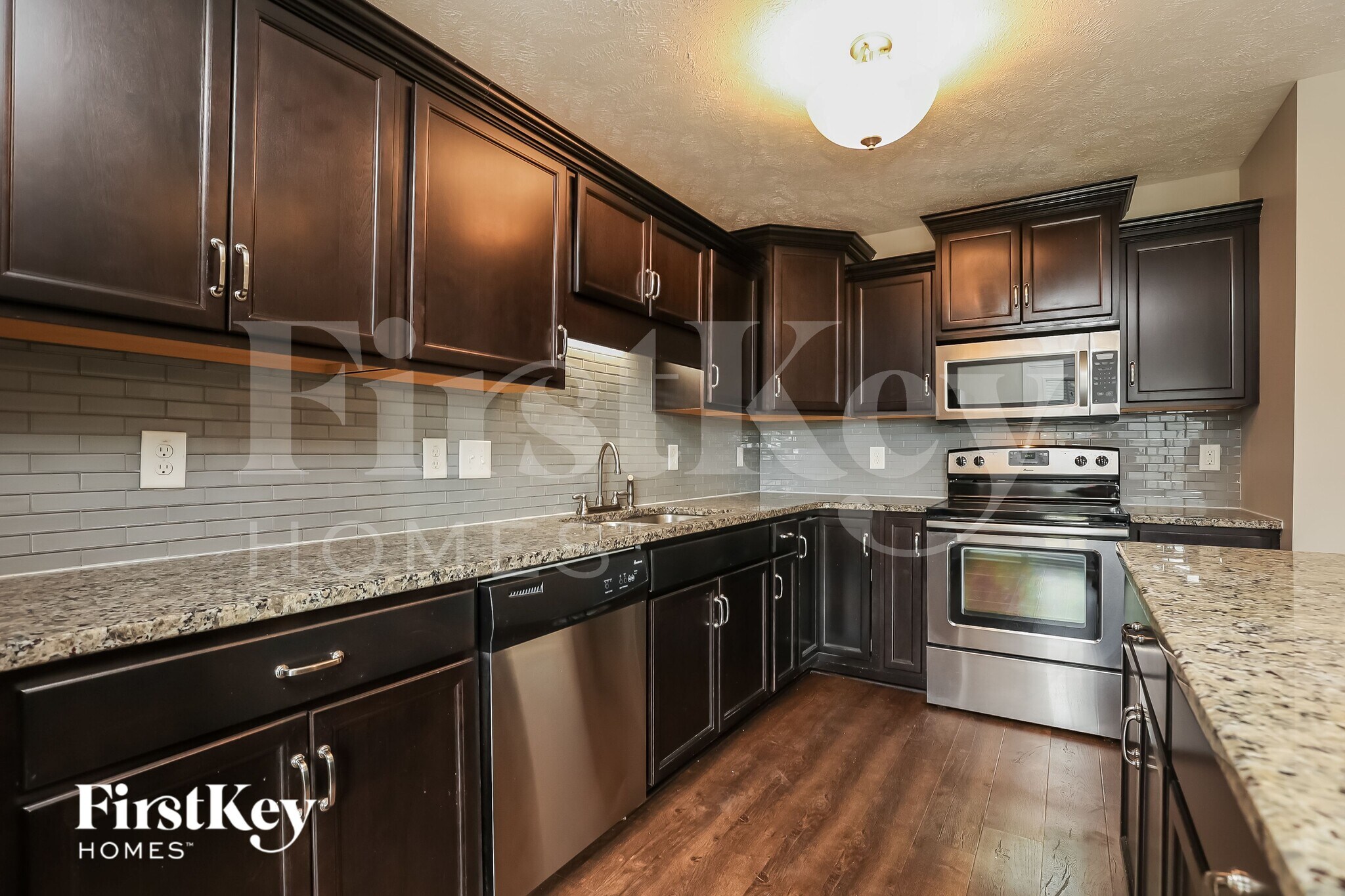 Building Photo - 1280 Eagle's View Dr