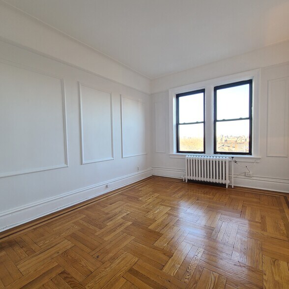 Building Photo - 7612 Park Ave