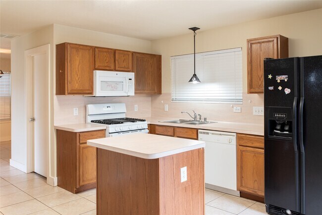 Building Photo - 20923 Patriot Park Ln