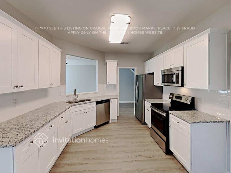 Building Photo - 70 Mercer Ln