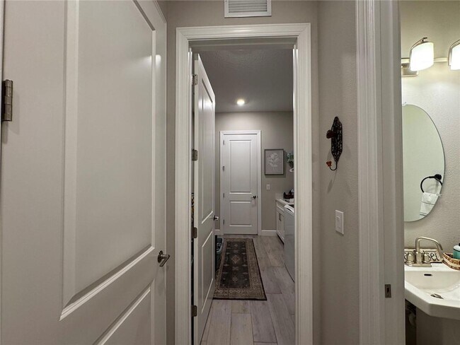 Building Photo - 16109 Umbria Pl