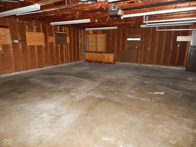 Building Photo - 1402 S Franklin Rd