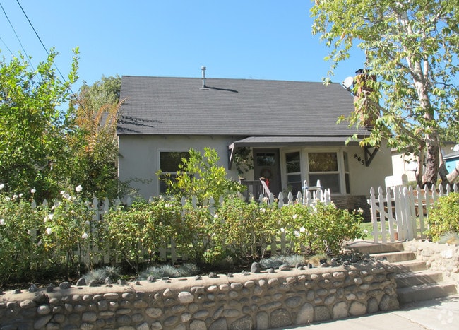 Building Photo - 865-871 Wright Ave