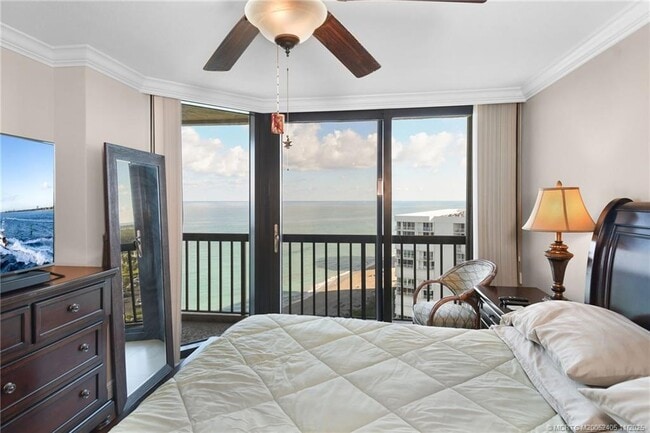 Building Photo - 9550 S Ocean Dr