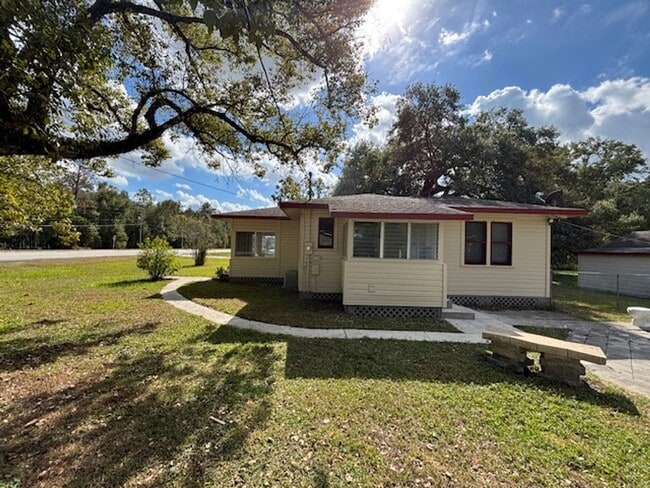 Building Photo - 8469 Cobb Rd