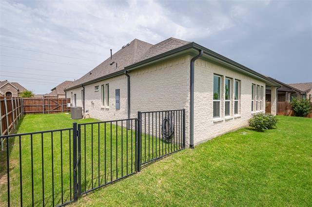 Building Photo - 14312 Home Trl