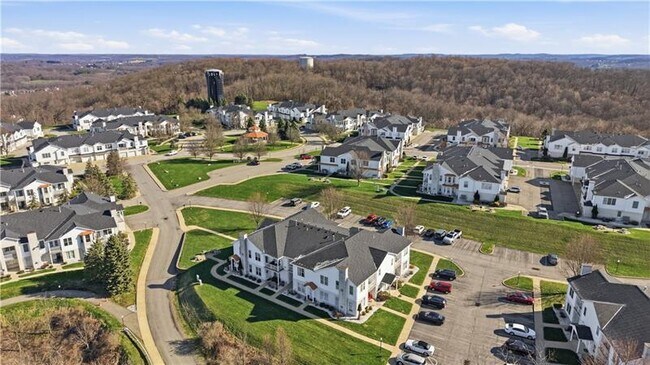 Building Photo - 217 Adams Pointe Blvd