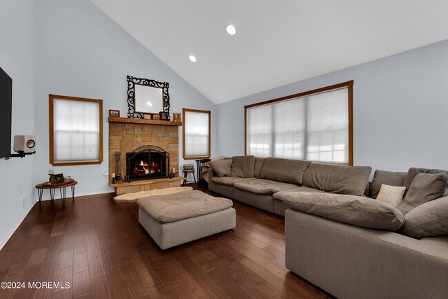 Building Photo - 2 Katelyn Ct